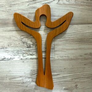 NWOT Handcrafted in beautiful wood Christ on the cross